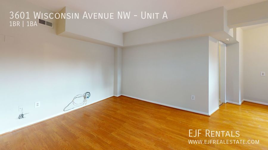 Spacious Cathedral Heights One Bedroom W/Stunning Rooftop Views, All Energy Utilities Included! property image