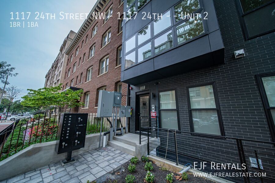 West End State of the Art One Bedroom/One Bathroom-Private Patio/Pets Welcomed property image