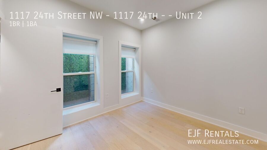 West End State of the Art One Bedroom/One Bathroom-Private Patio/Pets Welcomed property image