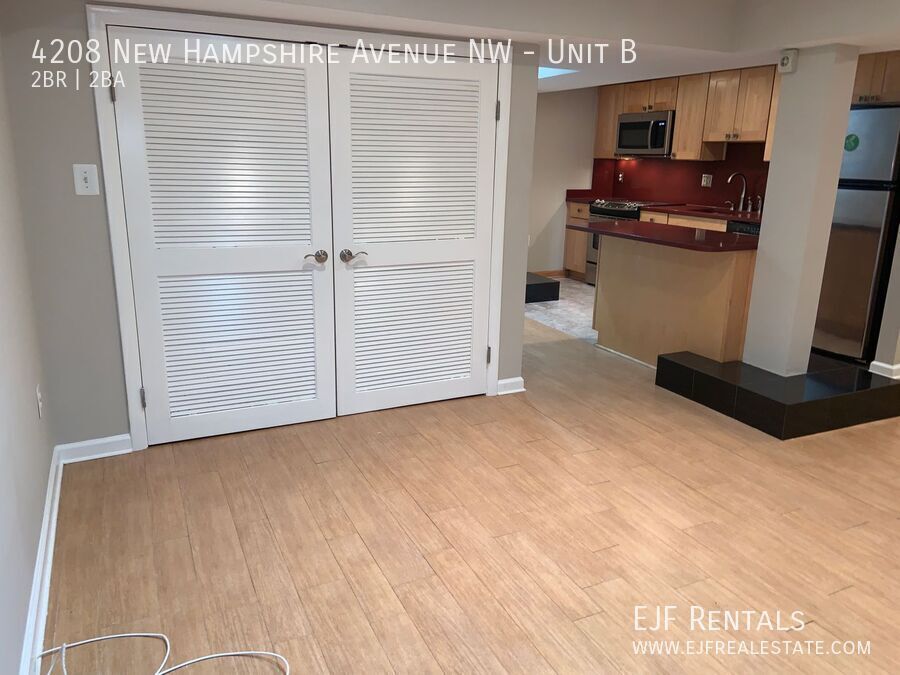 Spacious Two Bedroom Two Bathroom Petworth Apartment! property image