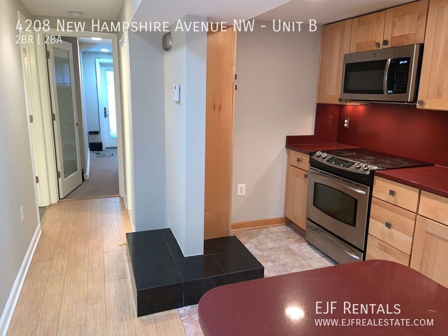 Spacious Two Bedroom Two Bathroom Petworth Apartment! property image