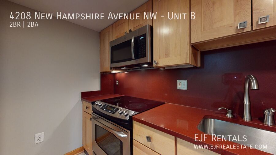 Spacious Two Bedroom Two Bathroom Petworth Apartment! property image