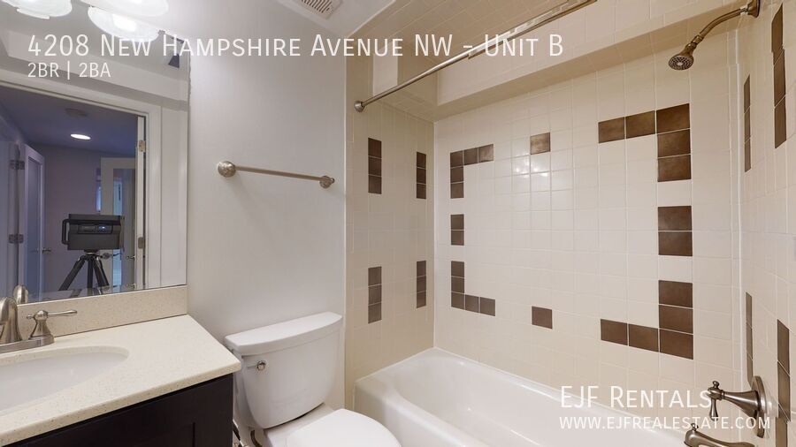 Spacious Two Bedroom Two Bathroom Petworth Apartment! property image