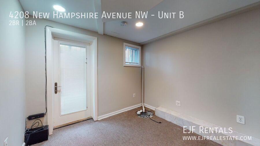 Spacious Two Bedroom Two Bathroom Petworth Apartment! property image