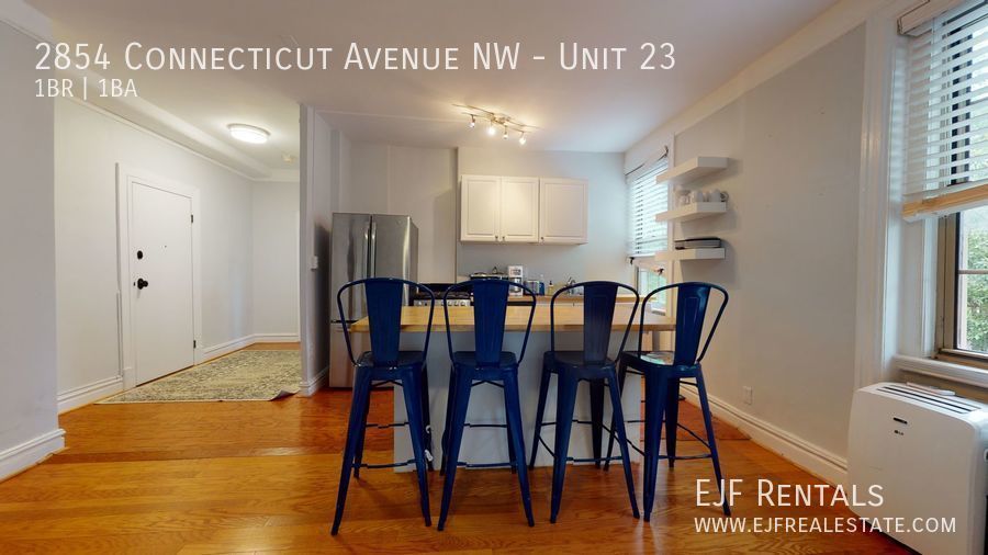 Bright & Sunny Large One Bedroom With Vaulted Ceilings, Modern Updates W/Parking On Connecticut Ave! property image