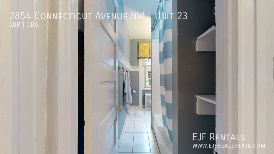 Bright & Sunny Large One Bedroom With Vaulted Ceilings, Modern Updates W/Parking On Connecticut Ave! property image