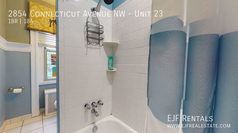 Bright & Sunny Large One Bedroom With Vaulted Ceilings, Modern Updates W/Parking On Connecticut Ave! property image