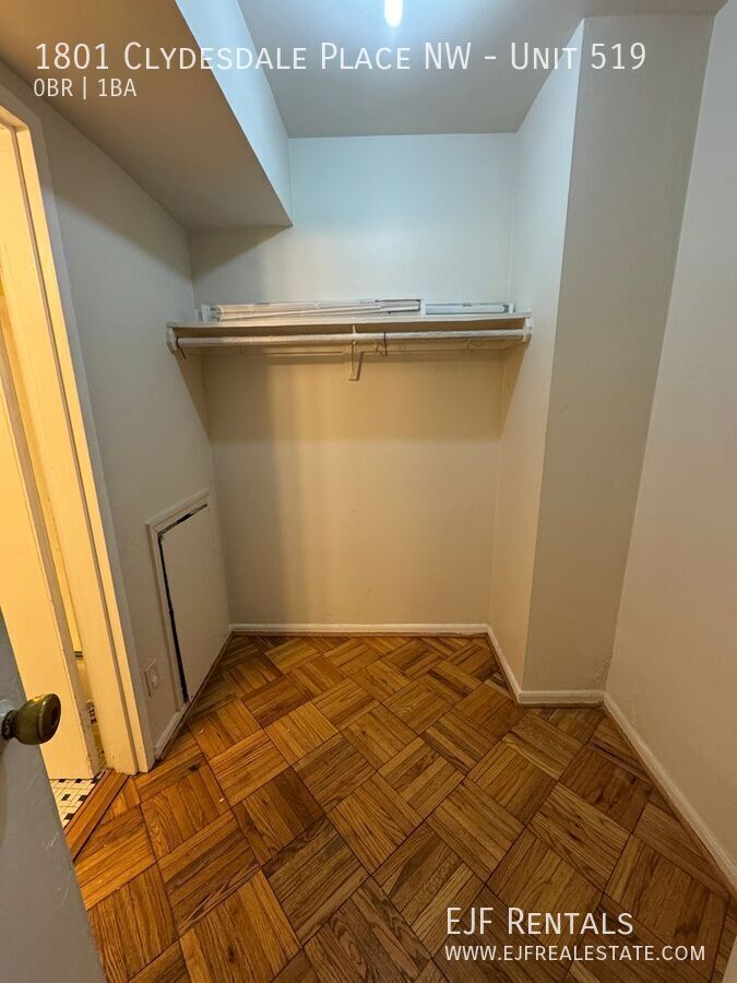 Studio in the Saxony Coop - 24/7 Front Desk & Large Roofdeck with Zoo/Rock Creek Views property image