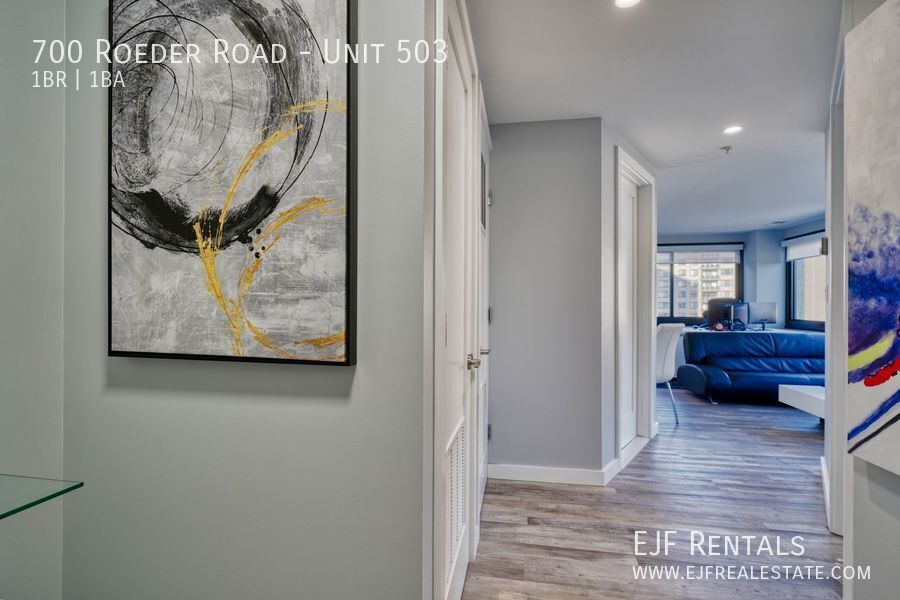 Sleek and Modern One Bedroom Condo for Rent-Panoramic Views, Natural Light, Updated Appliances & More! property image