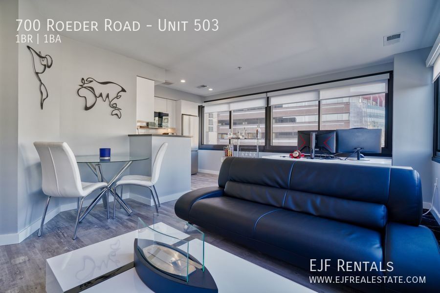 Sleek and Modern One Bedroom Condo for Rent-Panoramic Views, Natural Light, Updated Appliances & More! property image