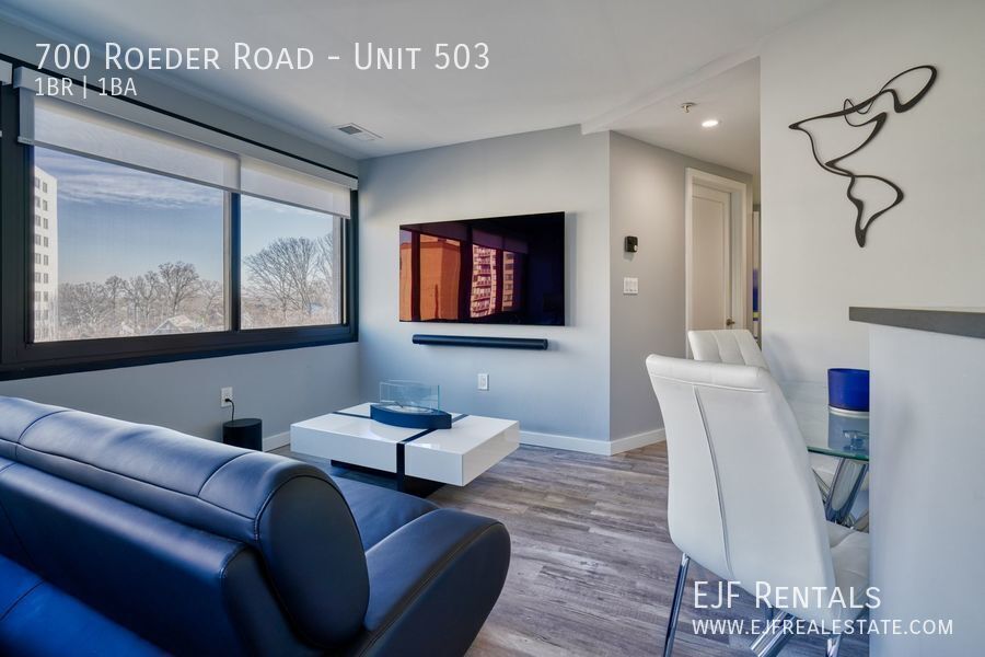 Sleek and Modern One Bedroom Condo for Rent-Panoramic Views, Natural Light, Updated Appliances & More! property image