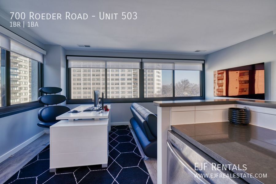 Sleek and Modern One Bedroom Condo for Rent-Panoramic Views, Natural Light, Updated Appliances & More! property image