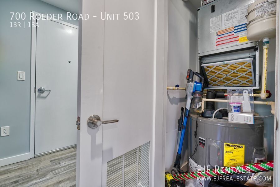 Sleek and Modern One Bedroom Condo for Rent-Panoramic Views, Natural Light, Updated Appliances & More! property image