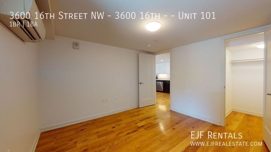 Sleek and Updated One Bedroom/One Bathroom in Mount Pleasant W/Stacked Washer/Dryer, Stainless Steel Appliances, & More! property image