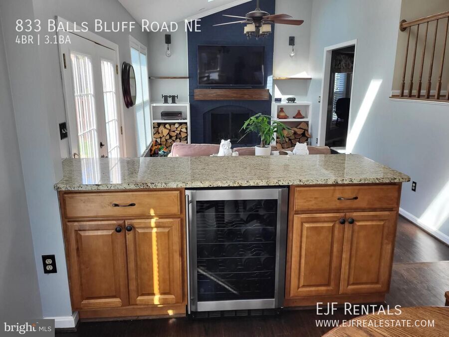 Beautiful 4 Bedroom Home in Potomac Crossing property image