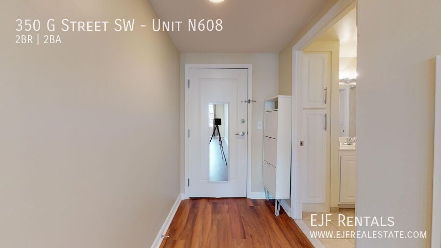 Spacious 1,000 Square Foot Two Bedroom Condo in HOT Southwest Market- Parking Included, Washer/Dryer In Unit & Much More! property image