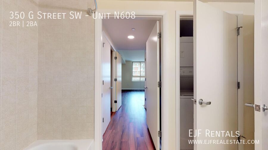 Spacious 1,000 Square Foot Two Bedroom Condo in HOT Southwest Market- Parking Included, Washer/Dryer In Unit & Much More! property image