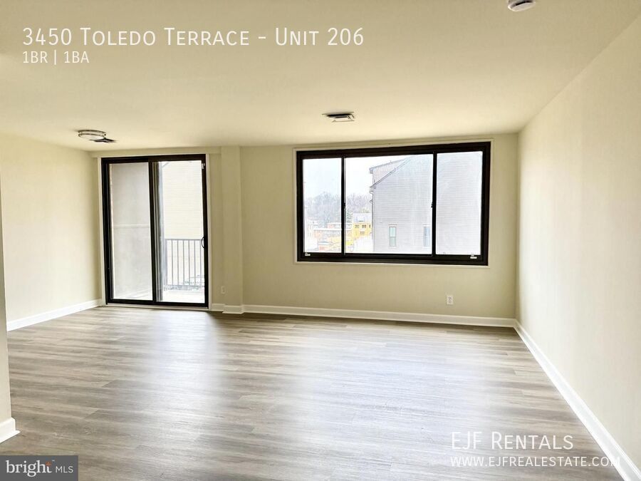 Spacious & Updated One Bedroom W/All Energy Utilties Included, Parking, Laundry on Site, & Much More! property image