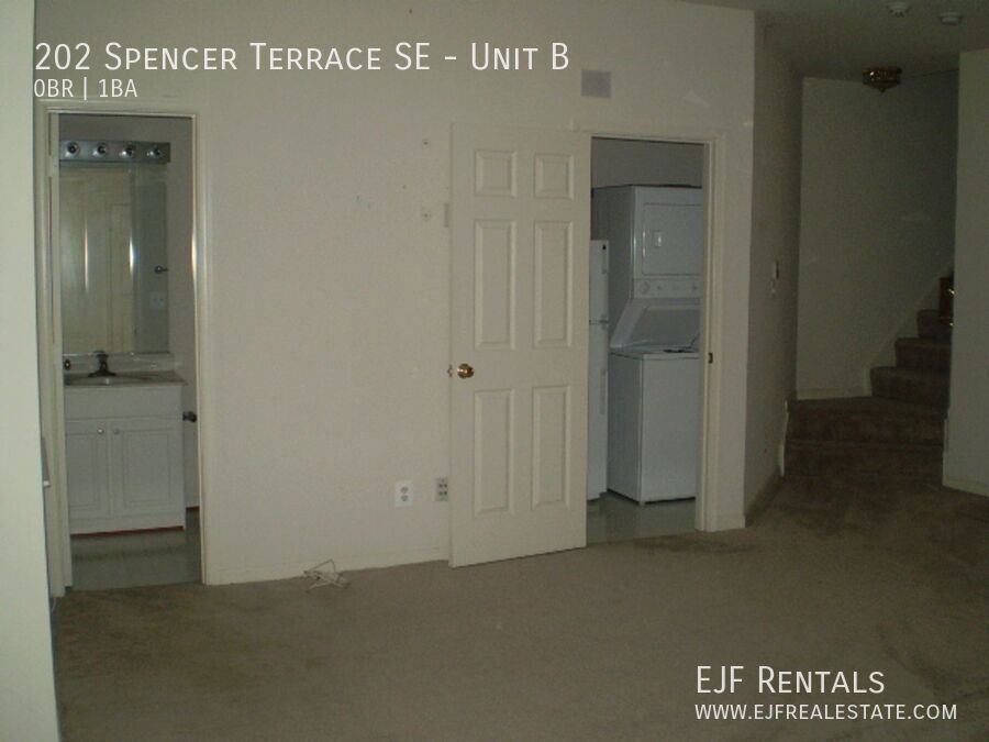 Great find on this Efficiency Apartment property image