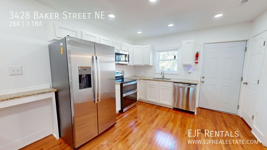 Recently Renovated Stunning Two Bedroom/Three & a Half Bathroom for Rent property image