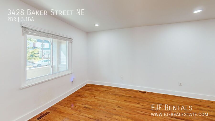 Recently Renovated Stunning Two Bedroom/Three & a Half Bathroom for Rent property image