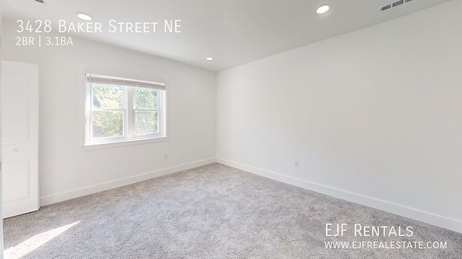 Recently Renovated Stunning Two Bedroom/Three & a Half Bathroom for Rent property image