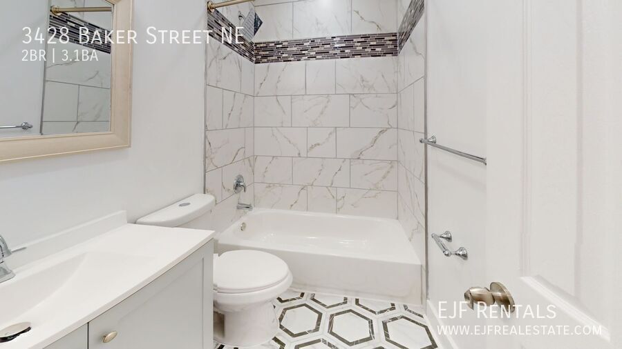 Recently Renovated Stunning Two Bedroom/Three & a Half Bathroom for Rent property image