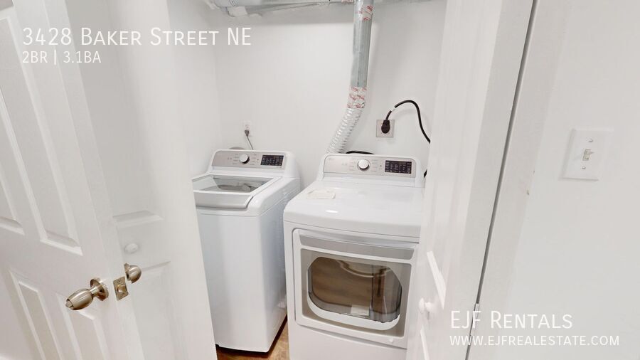 Recently Renovated Stunning Two Bedroom/Three & a Half Bathroom for Rent property image