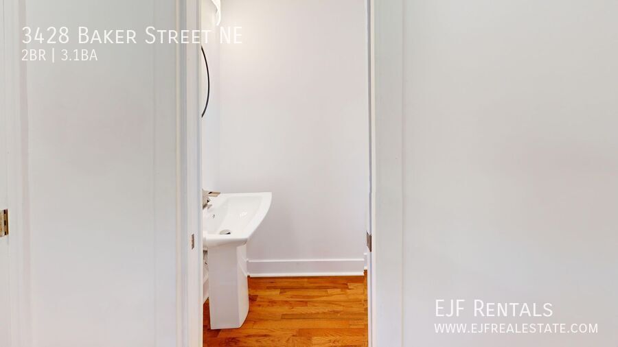 Recently Renovated Stunning Two Bedroom/Three & a Half Bathroom for Rent property image