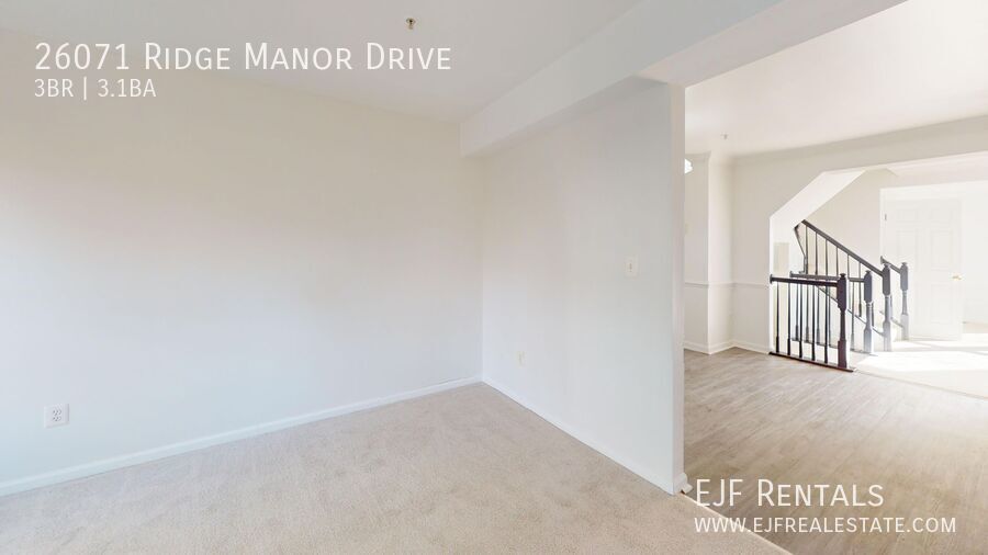 Spacious Family Three Bedroom Townhouse in Damascus! Pets Welcomed & Parking Included! property image