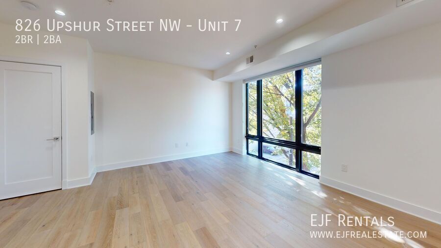 Newly Renovated Two Bedroom Two Bathroom W/Off Street Parking property image