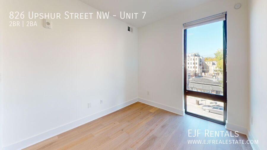 Newly Renovated Two Bedroom Two Bathroom W/Off Street Parking property image