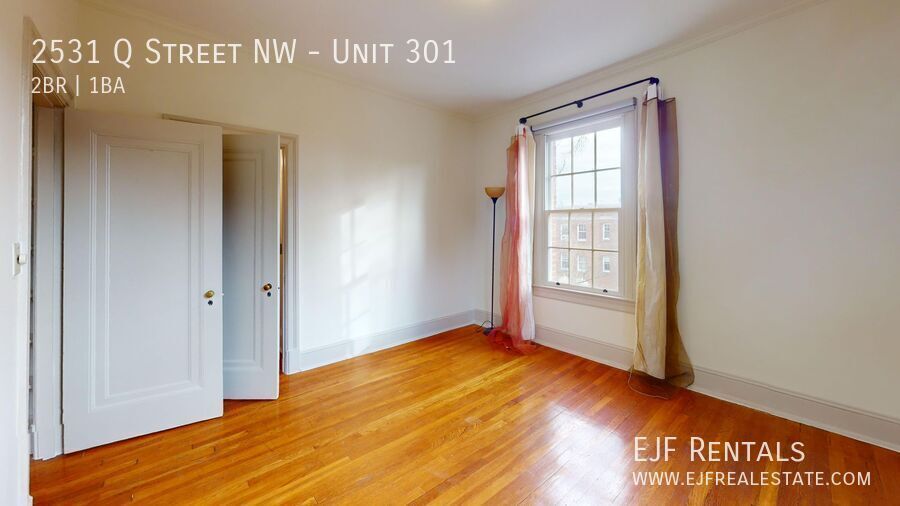 Top Floor Georgetown Two Bedroom in Amazing Location! property image