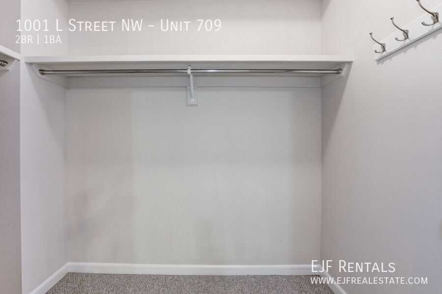 Logan Circle One Bedroom Plus Den W/Front Desk, Secured Entry, Pets Welcome, & More! property image