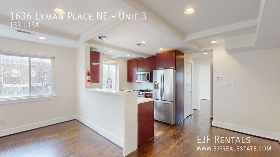Updated One Bedroom W/Stainless Steel Appliances, Pets Welcomed, & Washer/Dryer In Unit! property image