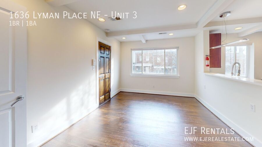 Updated One Bedroom W/Stainless Steel Appliances, Pets Welcomed, & Washer/Dryer In Unit! property image