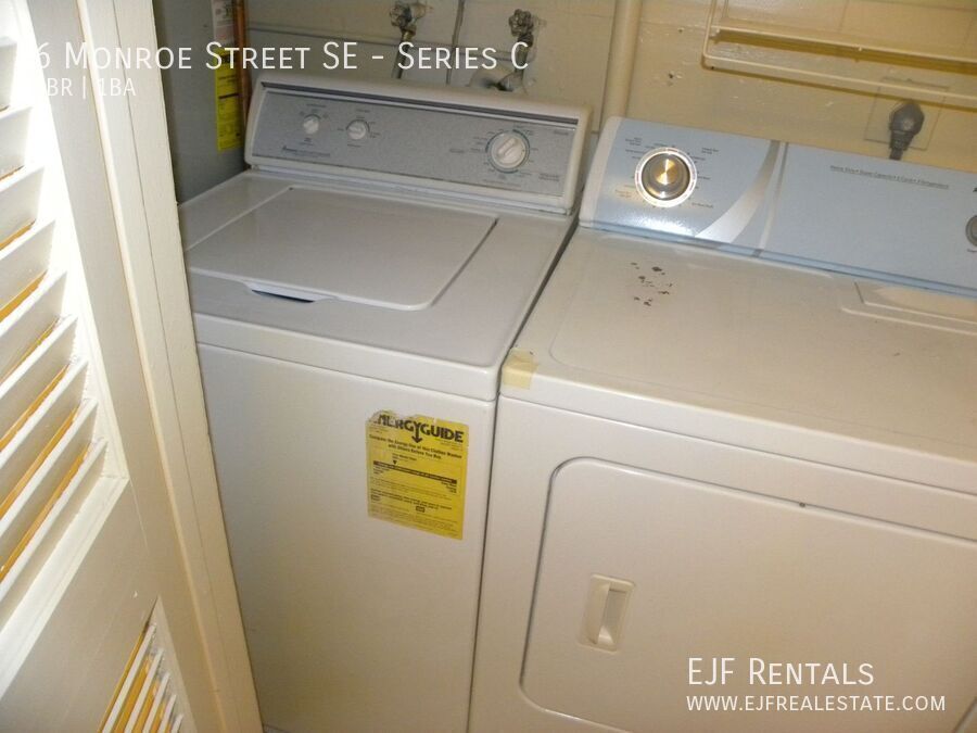 Cute Downtown Duplex by W&OD Trail property image