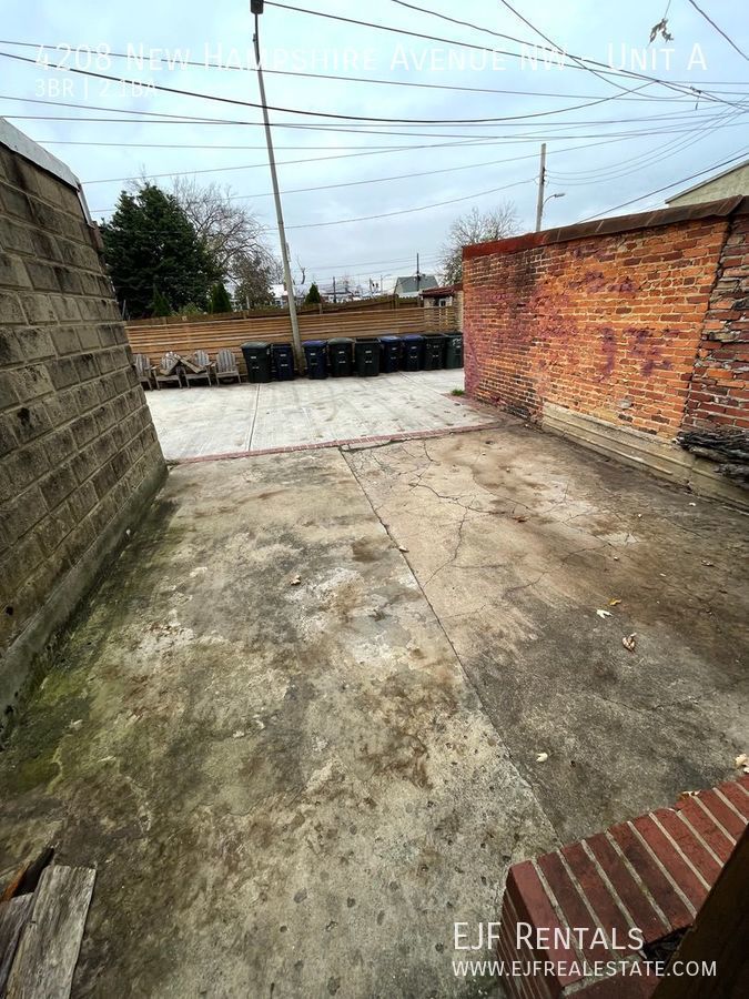 Beautiful Petworth Row House On Grant Circle Park W/Parking Included, Pets Welcomed, Updated Kitchen, & More! property image