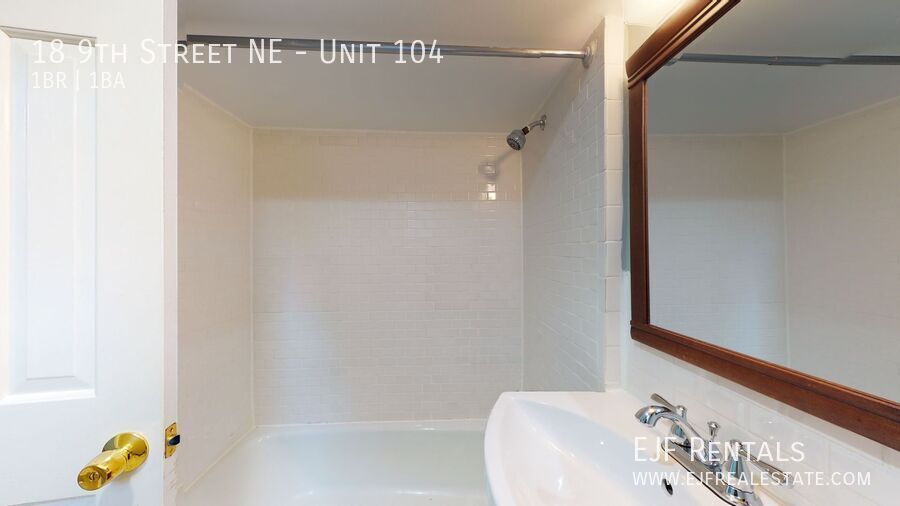 Capitol Hill One Bedroom One Bathroom in secure building! Move-in fee waived!! property image