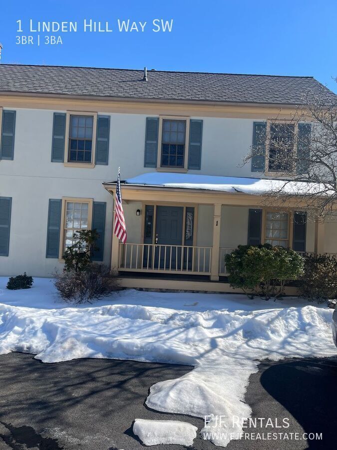 Linden Hill's House with Garage property image