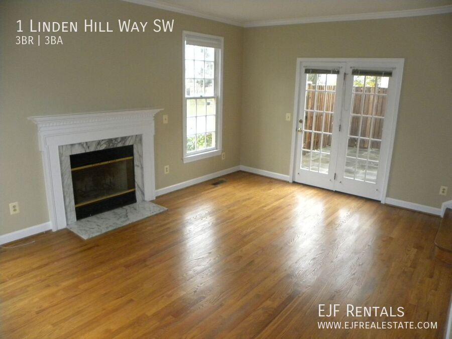 Linden Hill's House with Garage property image