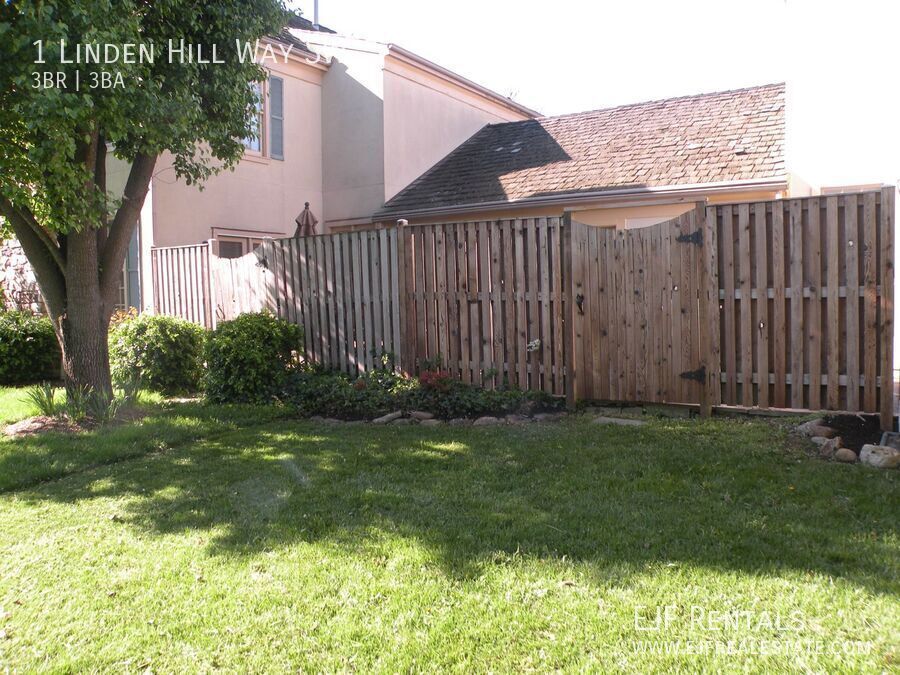 Linden Hill's House with Garage property image