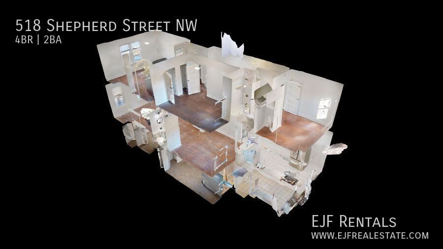 Four Bedroom 2,500 Square Foot House W/Back Patio, Multiple Kitchens/Laundry Facilities property image