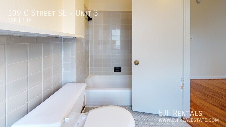 Historic Capitol Hill Top Floor One Bedroom for Rent! Close by to the Metro/Capitol Hill & Much More! property image