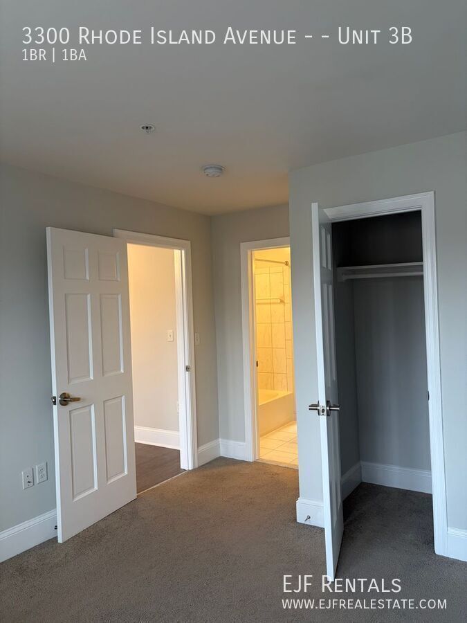 Historic Mount Rainier-Singer Flats Top Floor One Bedroom- Move In Ready! property image