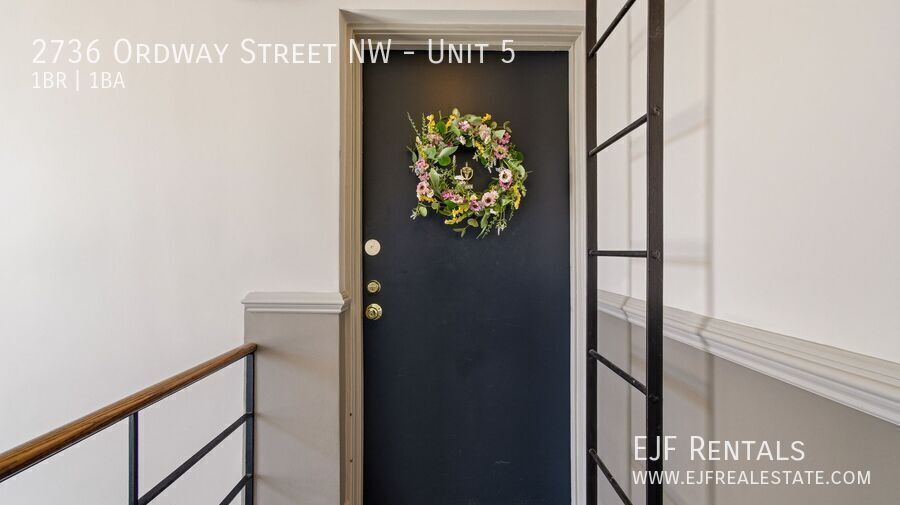 Top Floor Ordway Gardens One Bedroom-Fully Furnished, One Parking Space, & More! property image