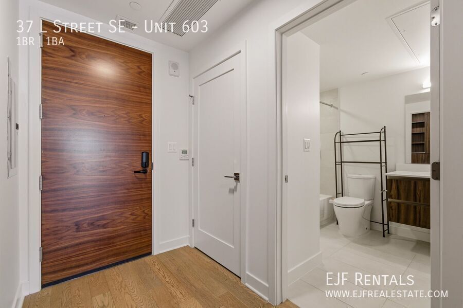 Navy Yard Modern One Bedroom W/ Stunning Amenities property image