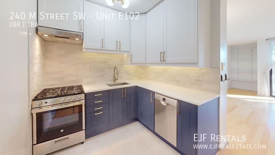 Updated Studio Apartment in Southwest W/Garage Parking & Pets Welcomed property image