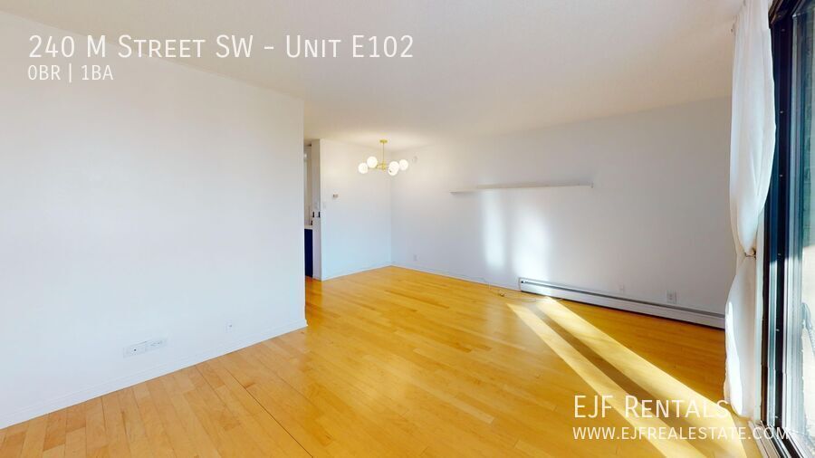 Updated Studio Apartment in Southwest W/Garage Parking & Pets Welcomed property image