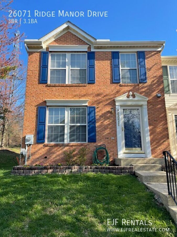 Spacious Family Three Bedroom Townhouse in Damascus! Pets Welcomed & Parking Included! property image